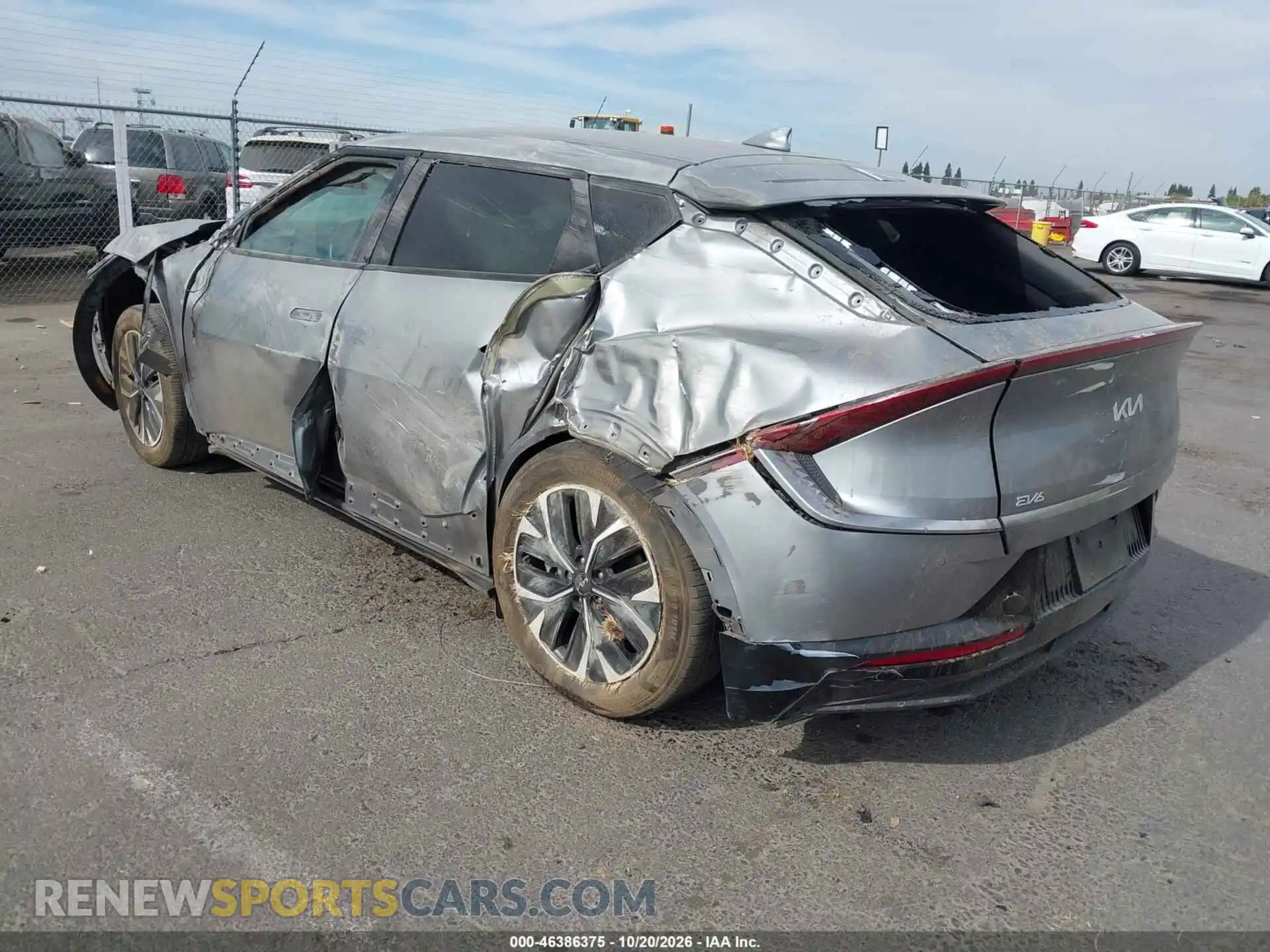 3 Photograph of a damaged car KNDC3DLC6R5184121 KIA EV6 2024
