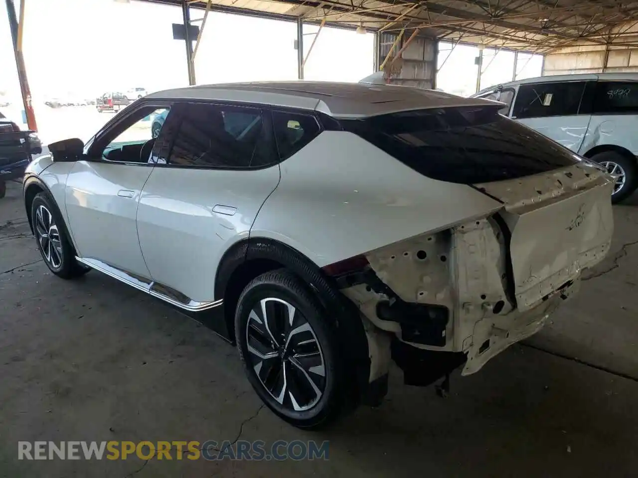 2 Photograph of a damaged car KNDC34LA2N5059822 KIA EV6 LIGHT 2022
