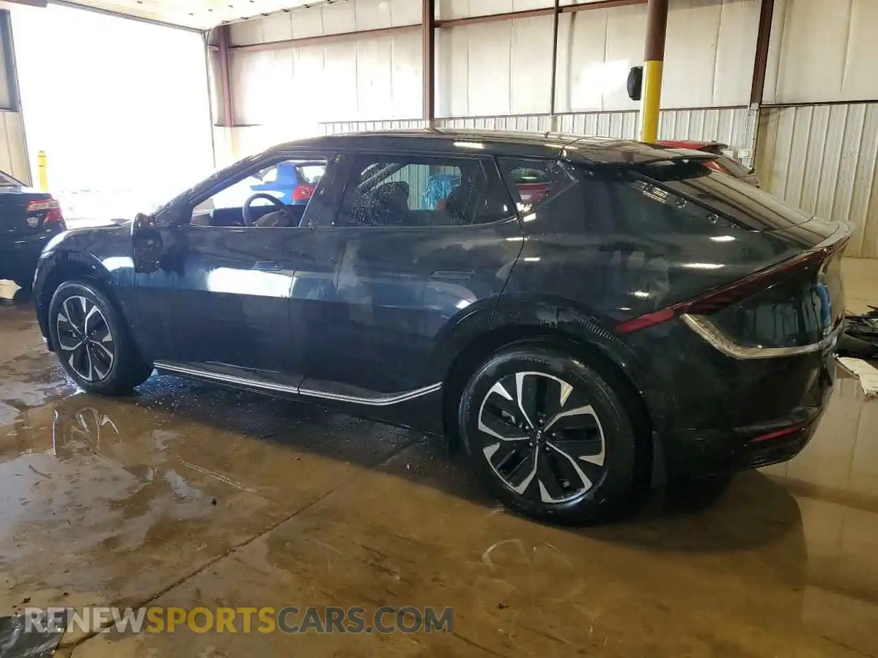 2 Photograph of a damaged car KNDC3DLC7N5061695 KIA EV6 LIGHT 2022