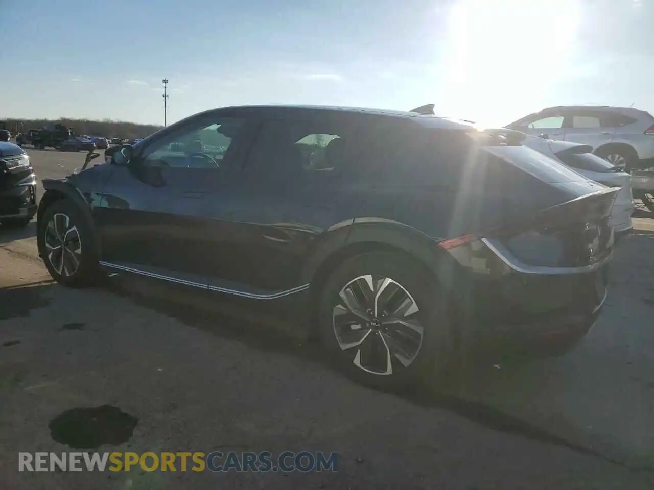 2 Photograph of a damaged car KNDC3DLCXR5221137 KIA EV6 LIGHT 2024