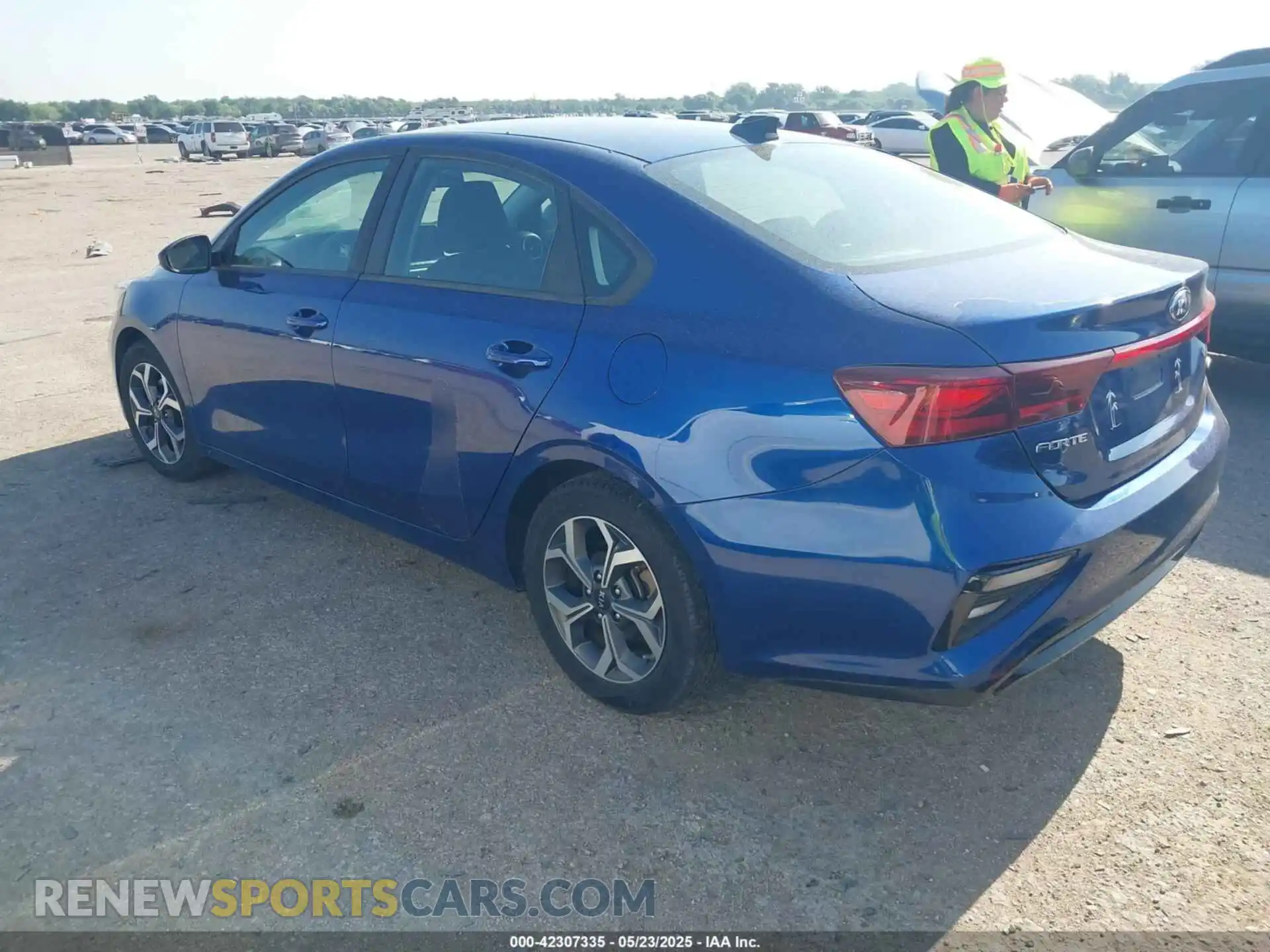 3 Photograph of a damaged car 3KPF24AD2KE083115 KIA FORTE 2019
