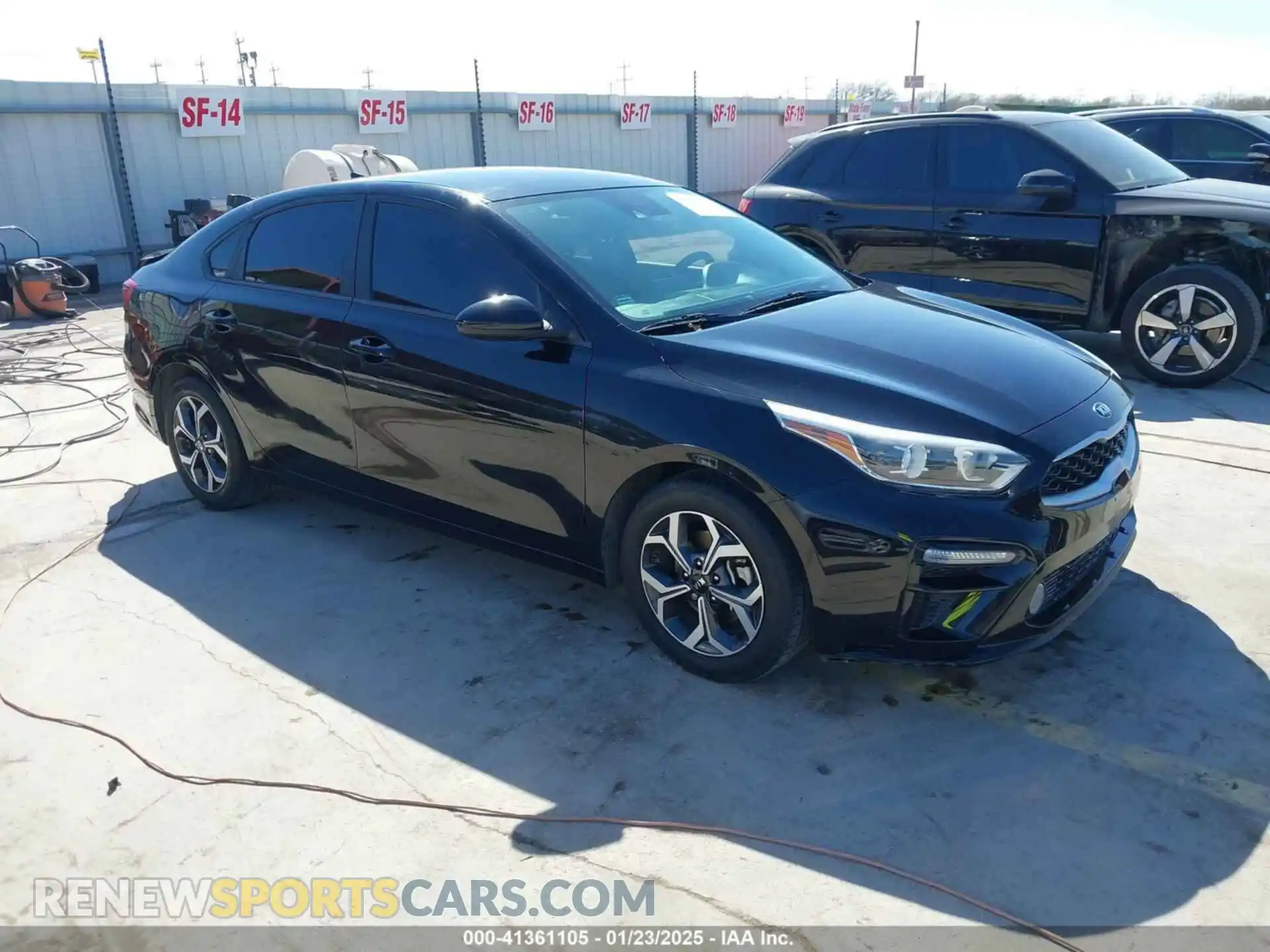 1 Photograph of a damaged car 3KPF24AD2KE090047 KIA FORTE 2019