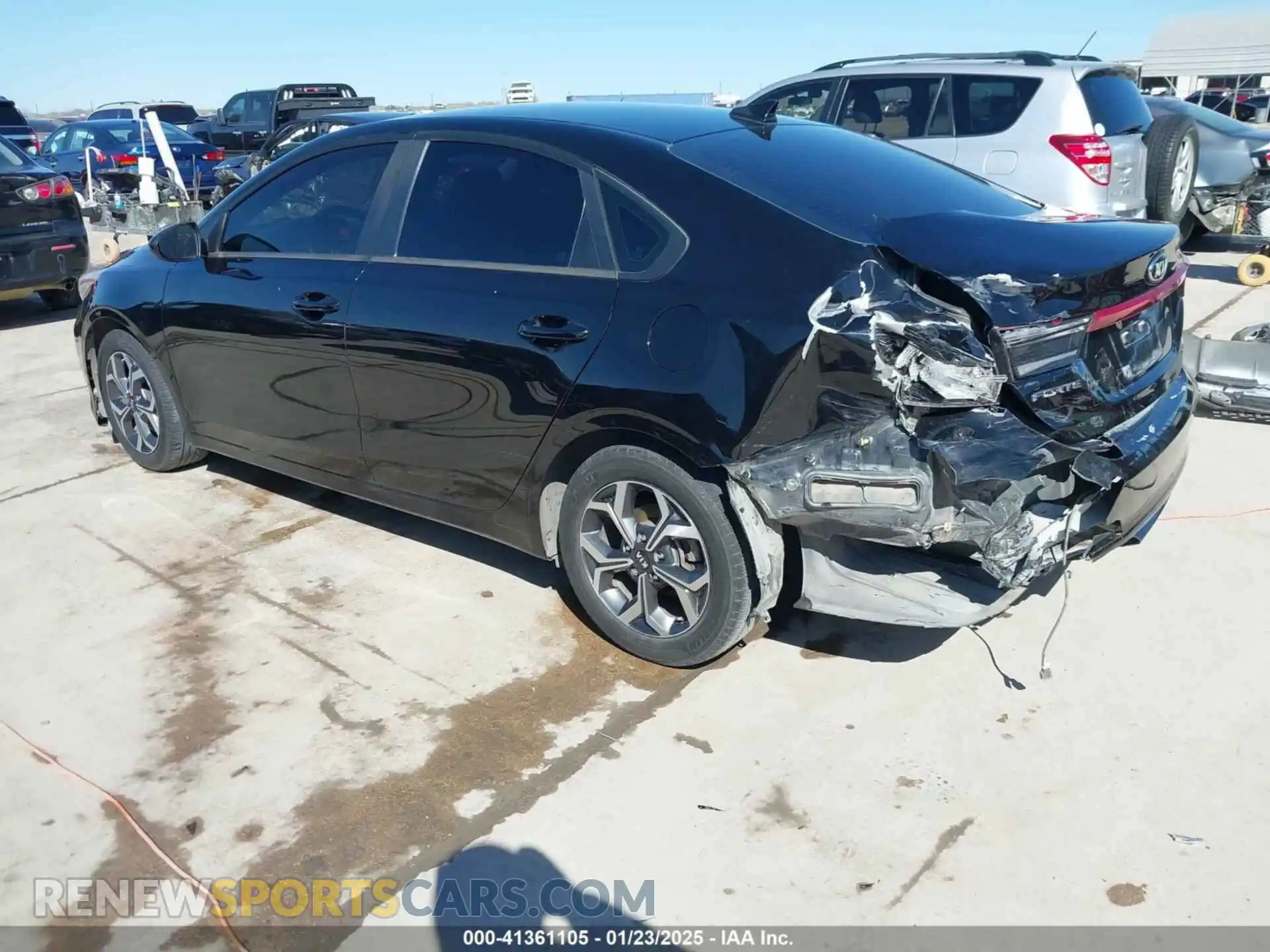 3 Photograph of a damaged car 3KPF24AD2KE090047 KIA FORTE 2019
