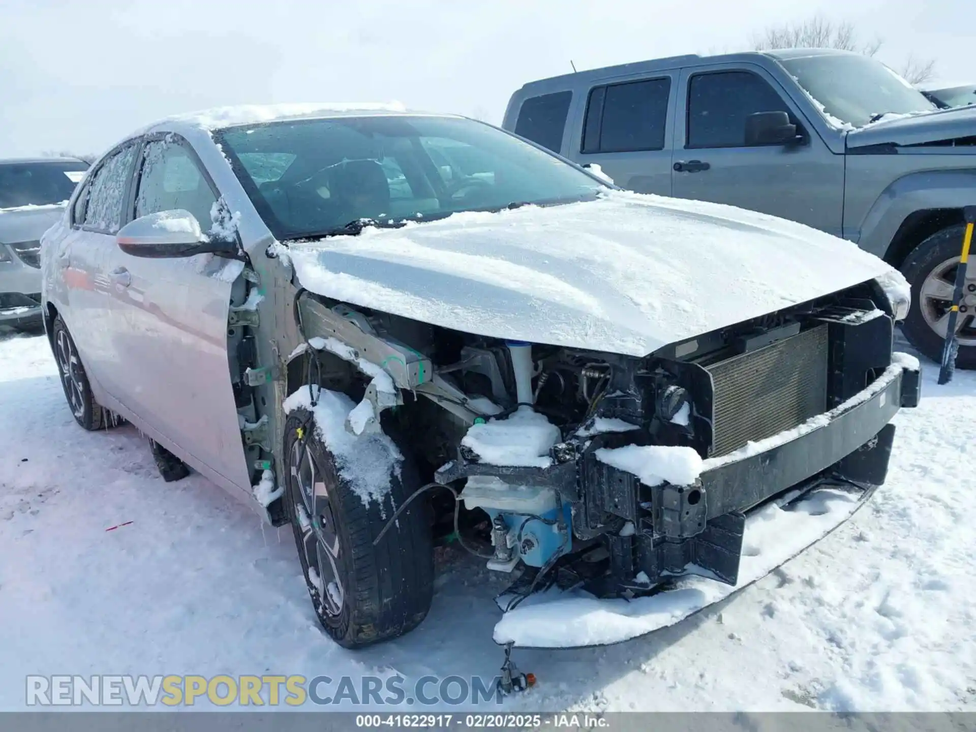 1 Photograph of a damaged car 3KPF24AD3KE108216 KIA FORTE 2019