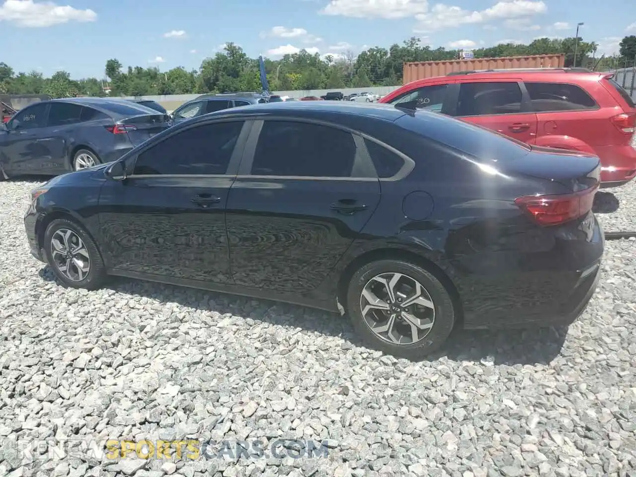 2 fotografías del automóvil dañado 3KPF24AD7KE108901 KIA FORTE 2019