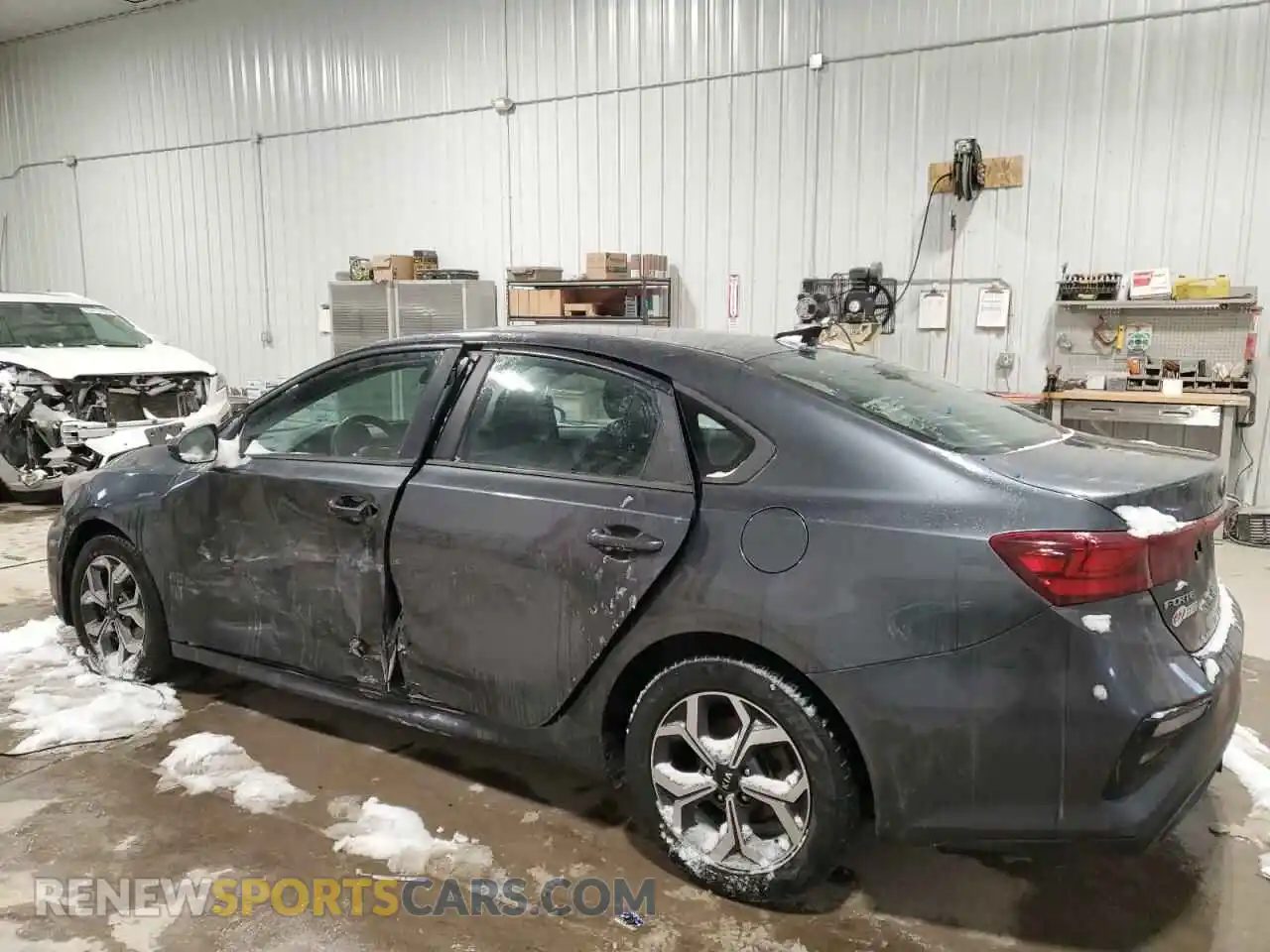 2 Photograph of a damaged car 3KPF24ADXKE136692 KIA FORTE 2019