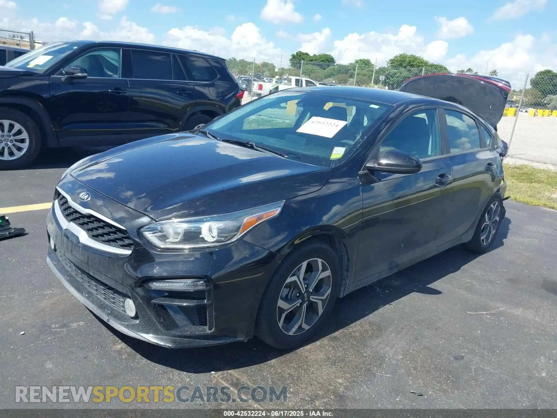 2 Photograph of a damaged car 3KPF24AD0LE170514 KIA FORTE 2020