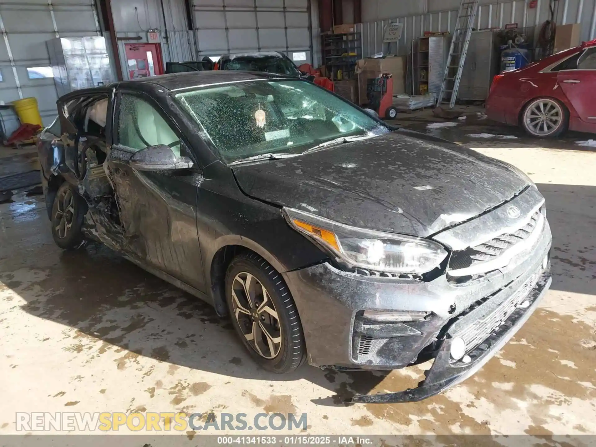 1 Photograph of a damaged car 3KPF24AD0LE184784 KIA FORTE 2020