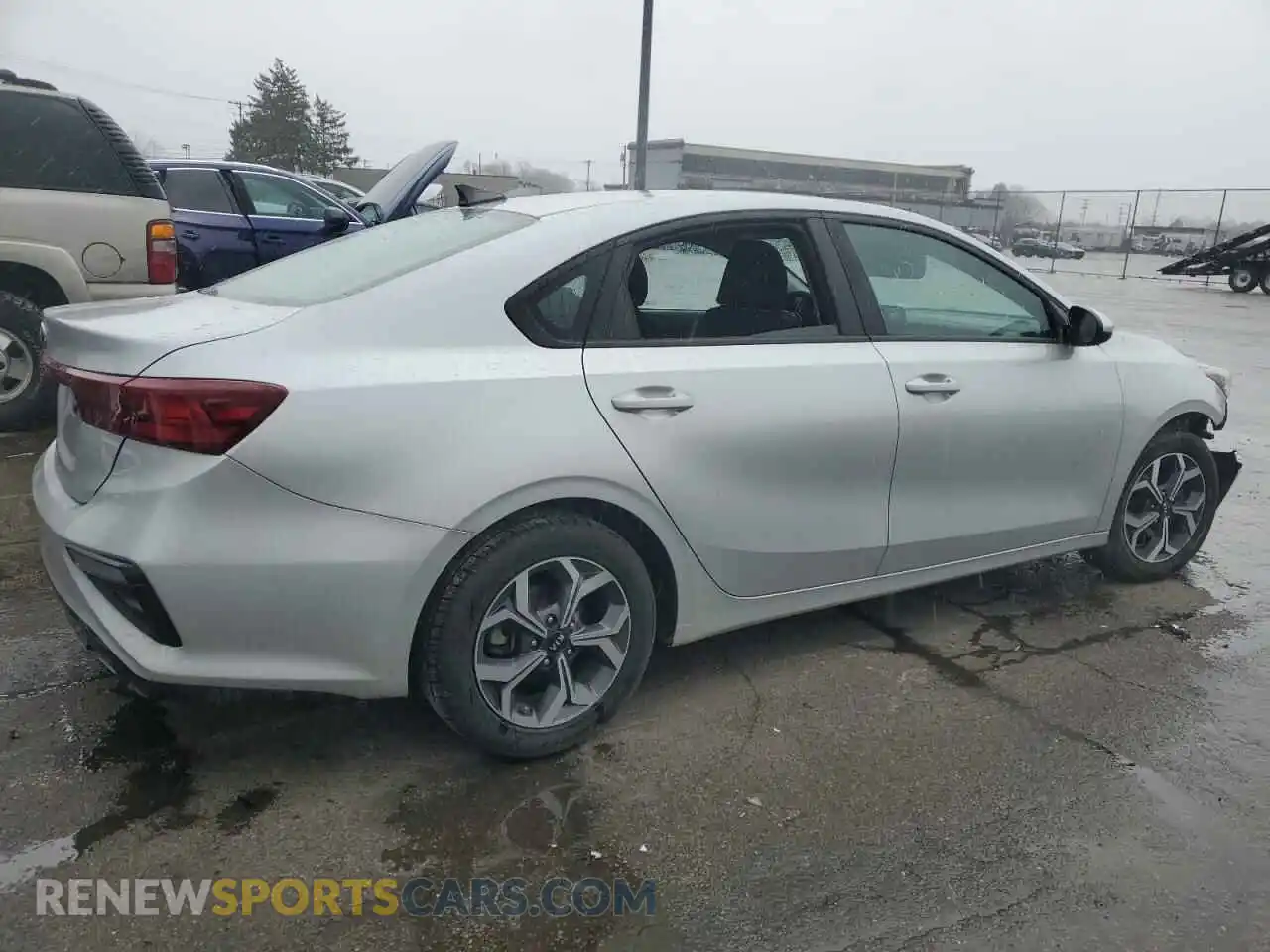 3 Photograph of a damaged car 3KPF24AD0LE187832 KIA FORTE 2020