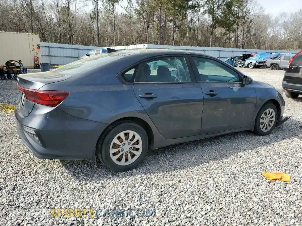 3 Photograph of a damaged car 3KPF24AD0LE201468 KIA FORTE 2020