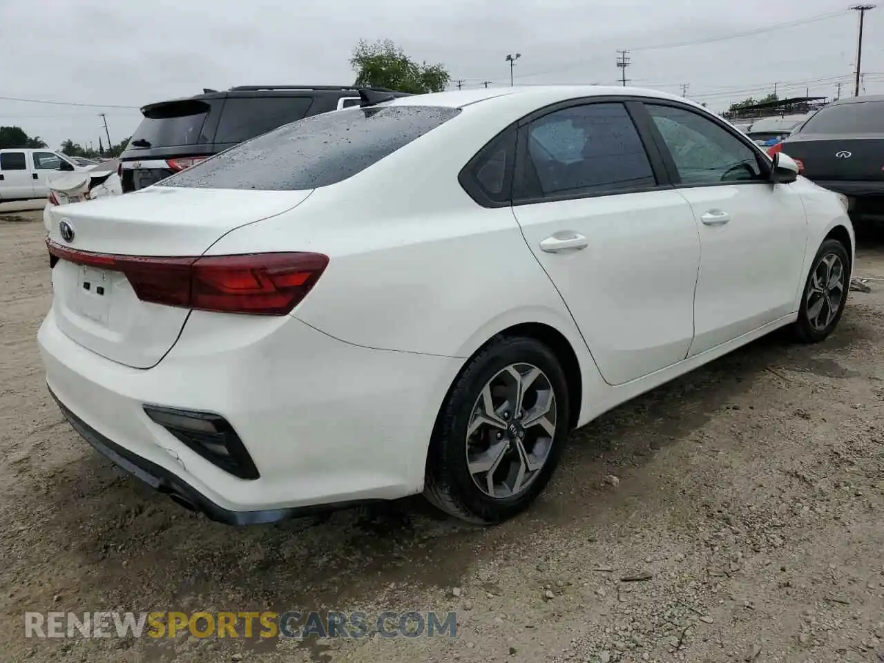 3 Фотография поврежденного автомобиля 3KPF24AD0LE206668 KIA FORTE 2020