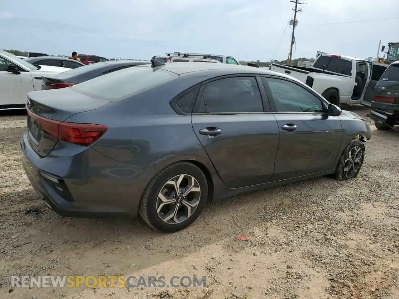 3 Photograph of a damaged car 3KPF24AD0LE255885 KIA FORTE 2020