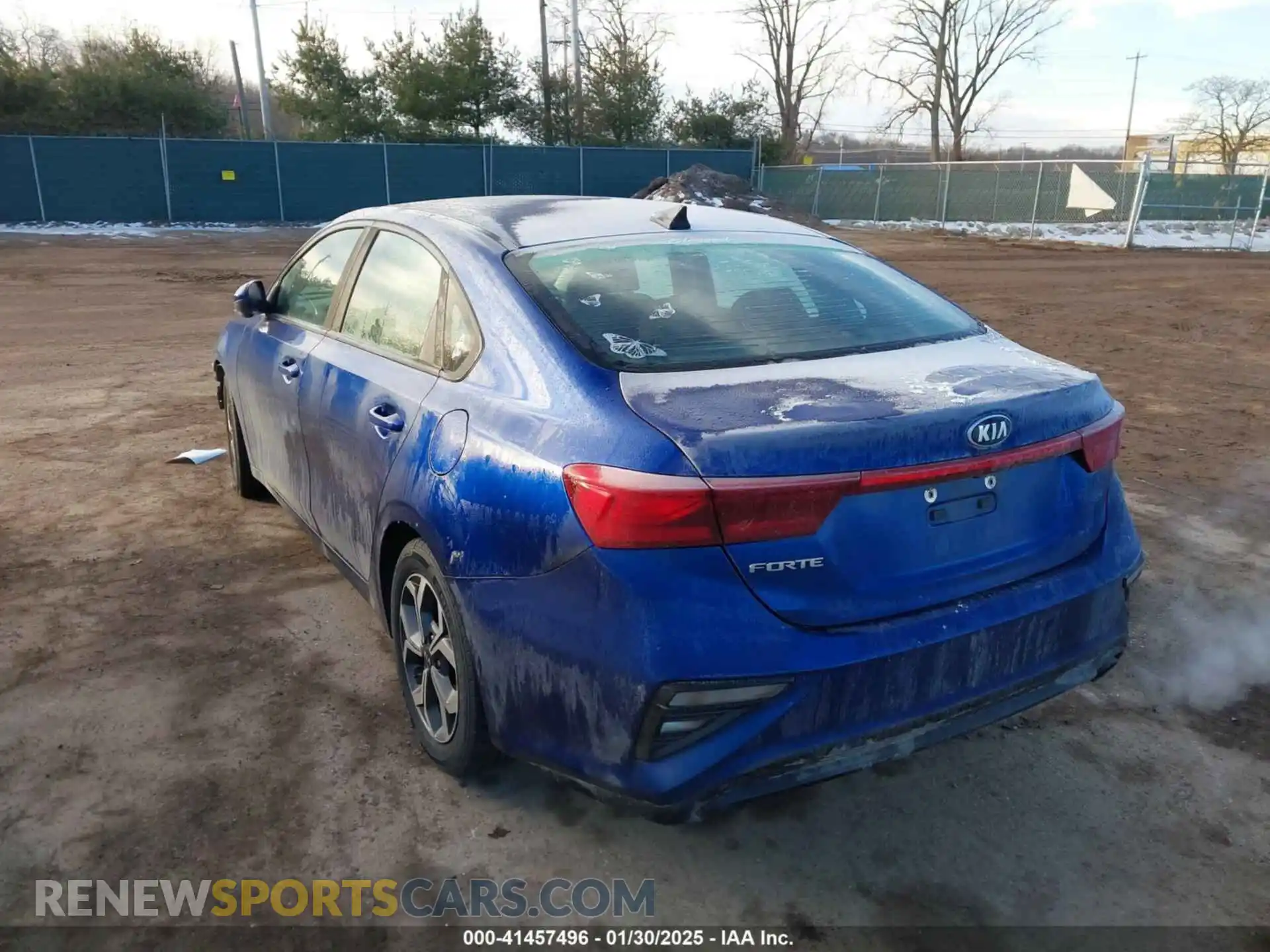 3 Photograph of a damaged car 3KPF24AD1LE204783 KIA FORTE 2020