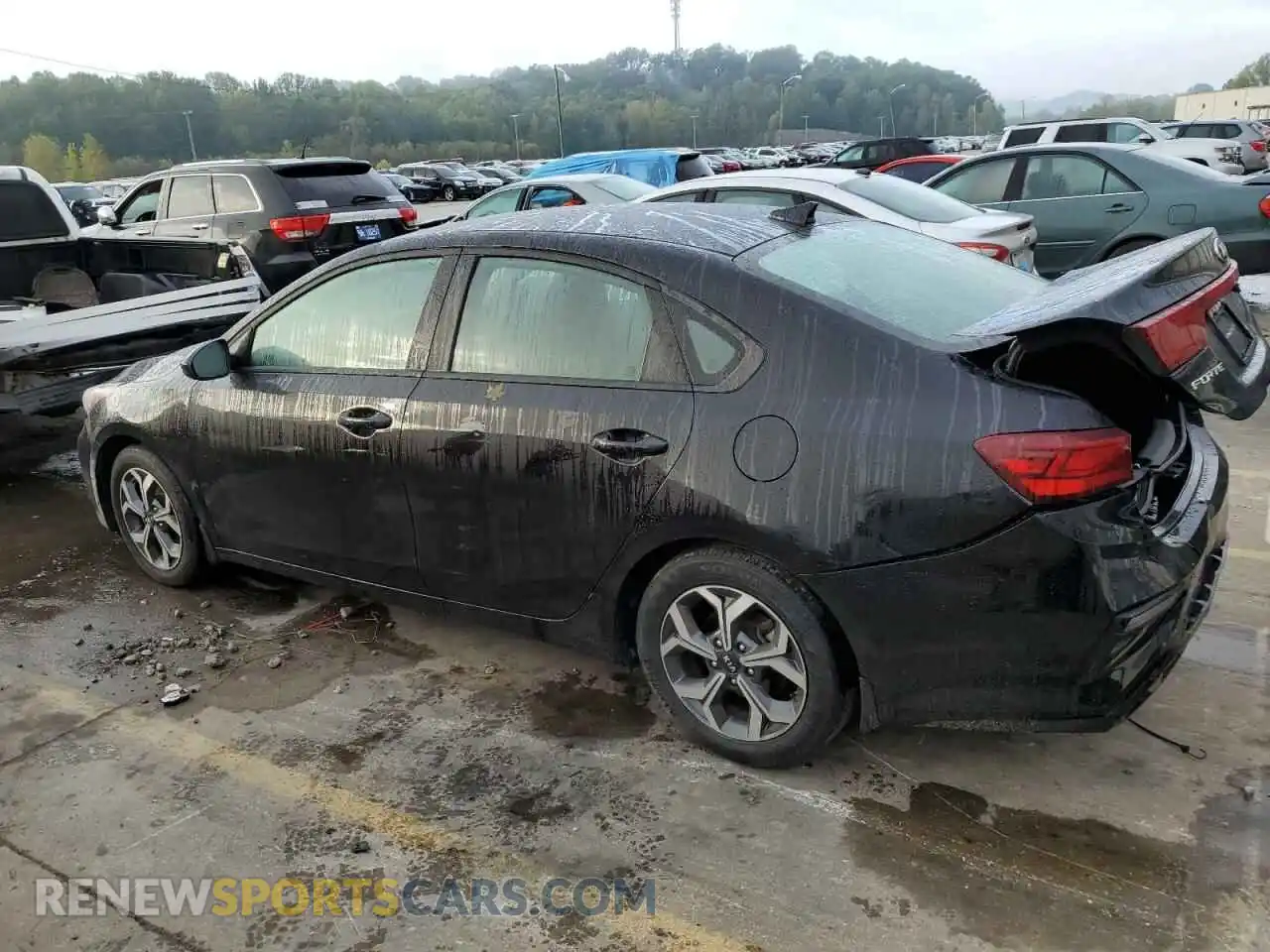 2 Photograph of a damaged car 3KPF24AD1LE213807 KIA FORTE 2020