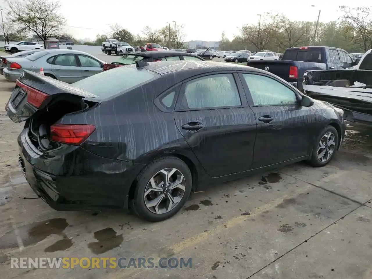 3 Photograph of a damaged car 3KPF24AD1LE213807 KIA FORTE 2020