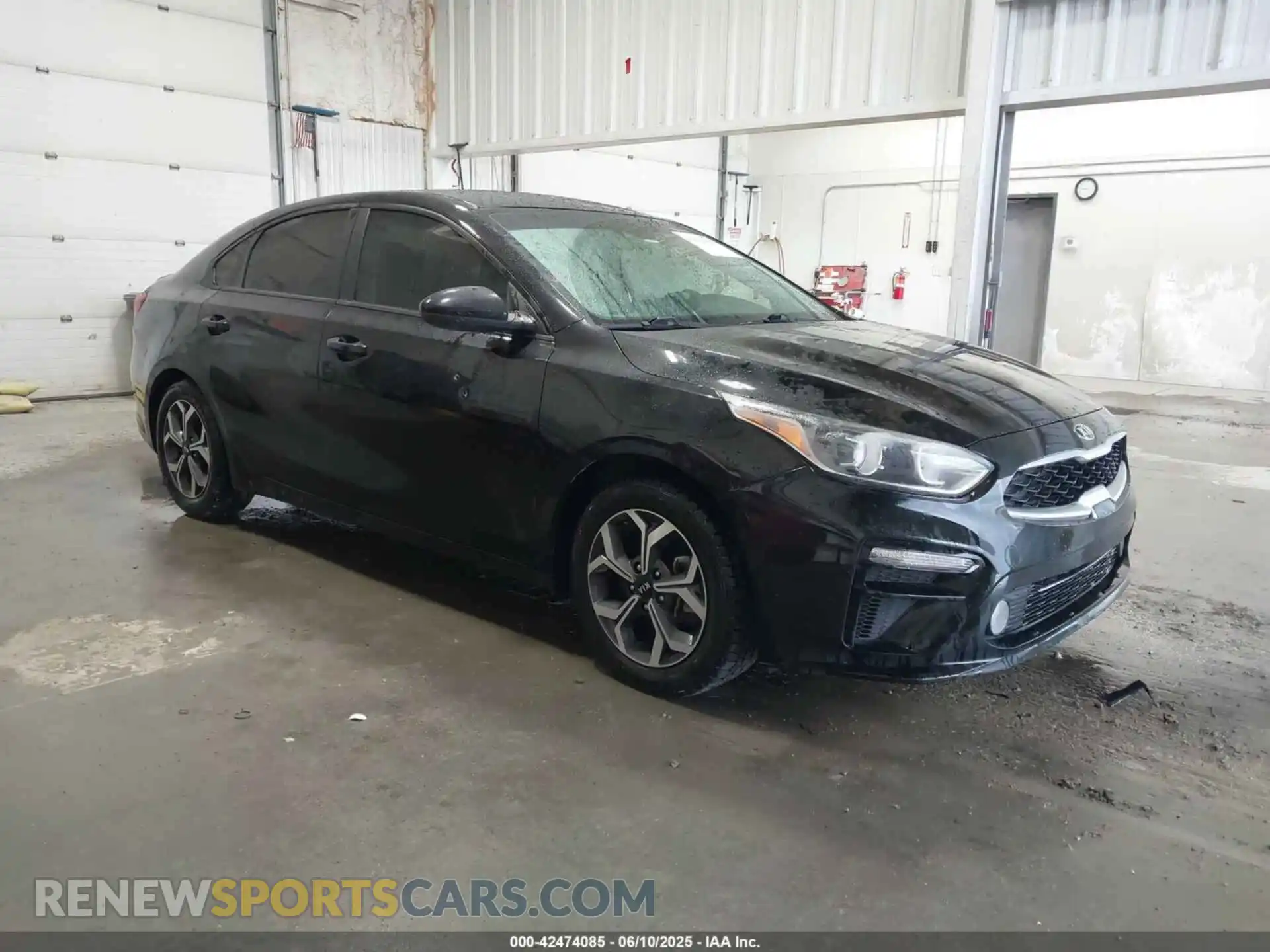1 Photograph of a damaged car 3KPF24AD1LE223804 KIA FORTE 2020