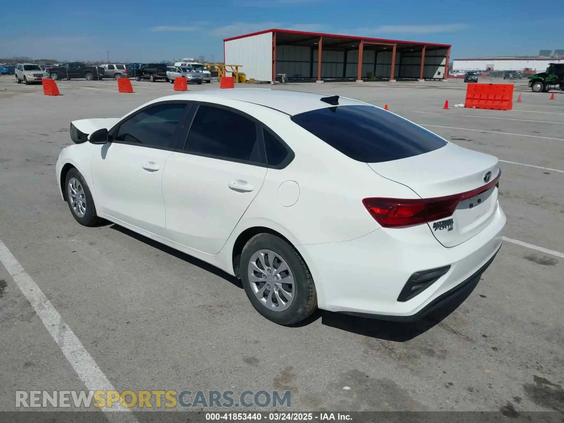 3 Фотография поврежденного автомобиля 3KPF24AD1LE257404 KIA FORTE 2020
