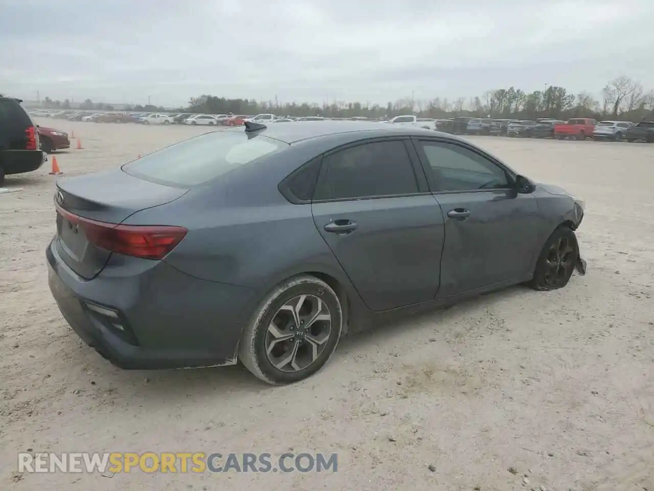 3 Photograph of a damaged car 3KPF24AD2LE223780 KIA FORTE 2020
