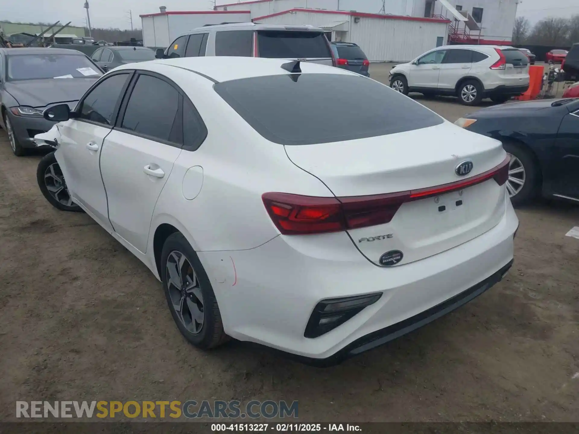 3 fotografías del automóvil dañado 3KPF24AD2LE226520 KIA FORTE 2020
