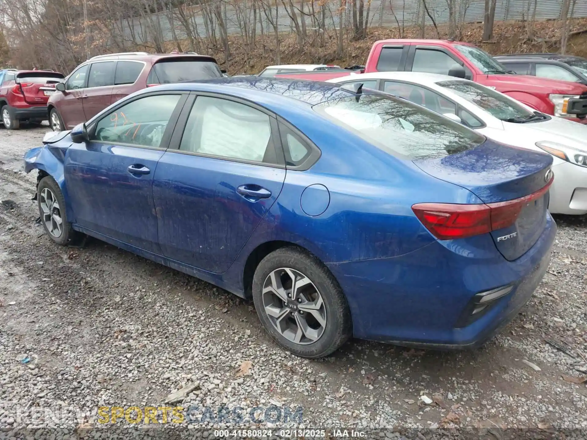 3 Photograph of a damaged car 3KPF24AD2LE246279 KIA FORTE 2020