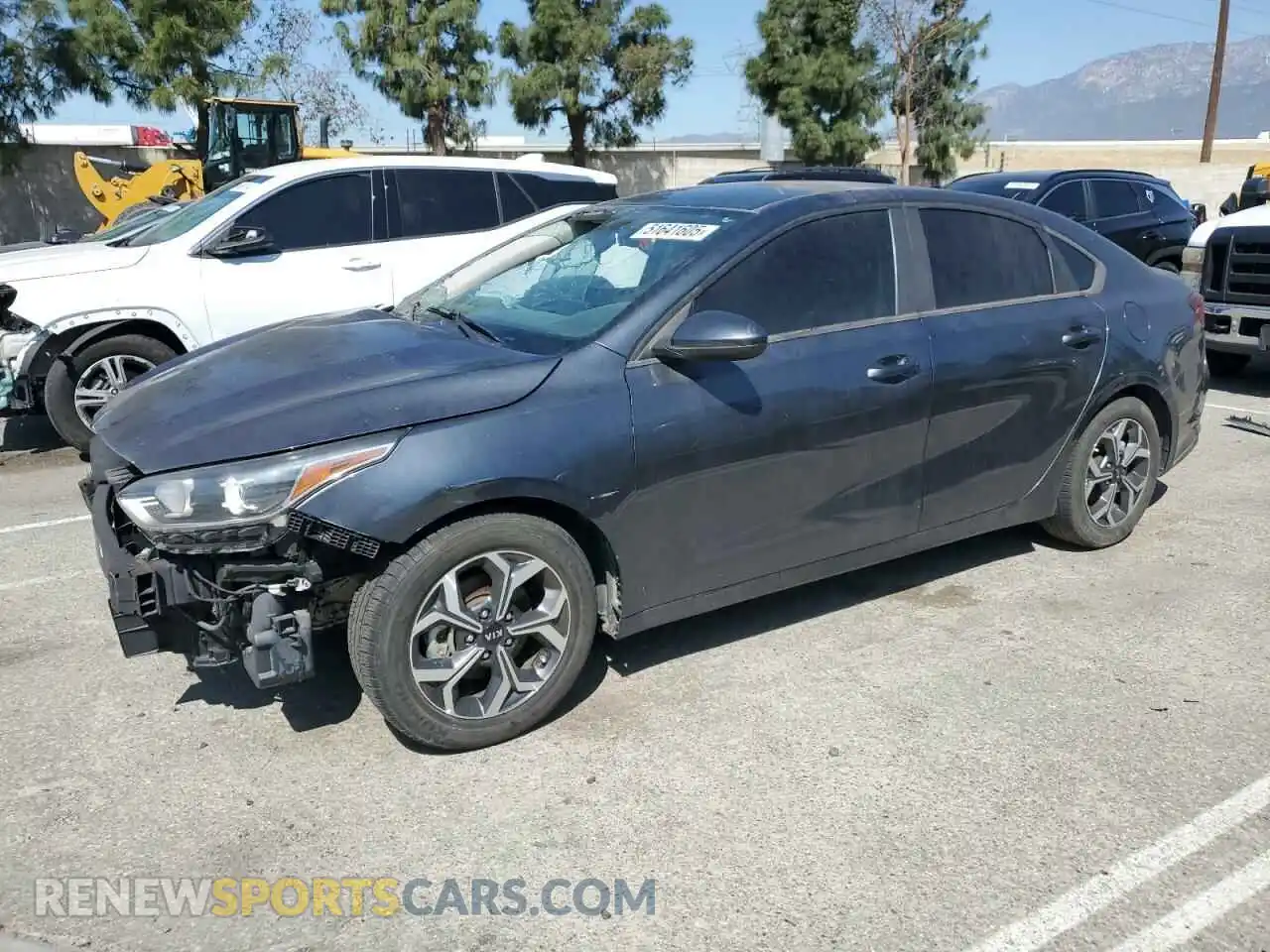 1 Photograph of a damaged car 3KPF24AD3LE179949 KIA FORTE 2020