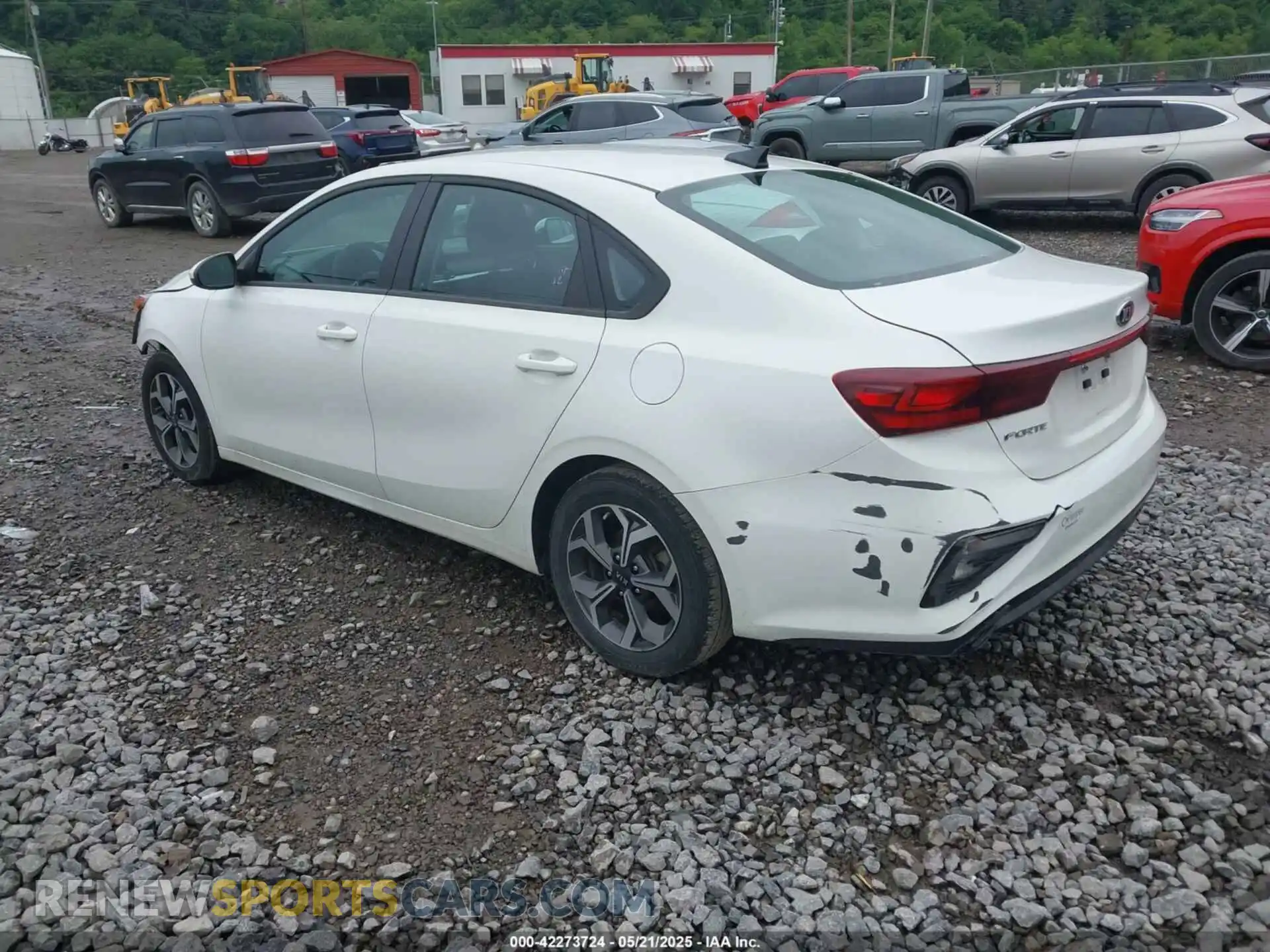 3 Photograph of a damaged car 3KPF24AD3LE194032 KIA FORTE 2020