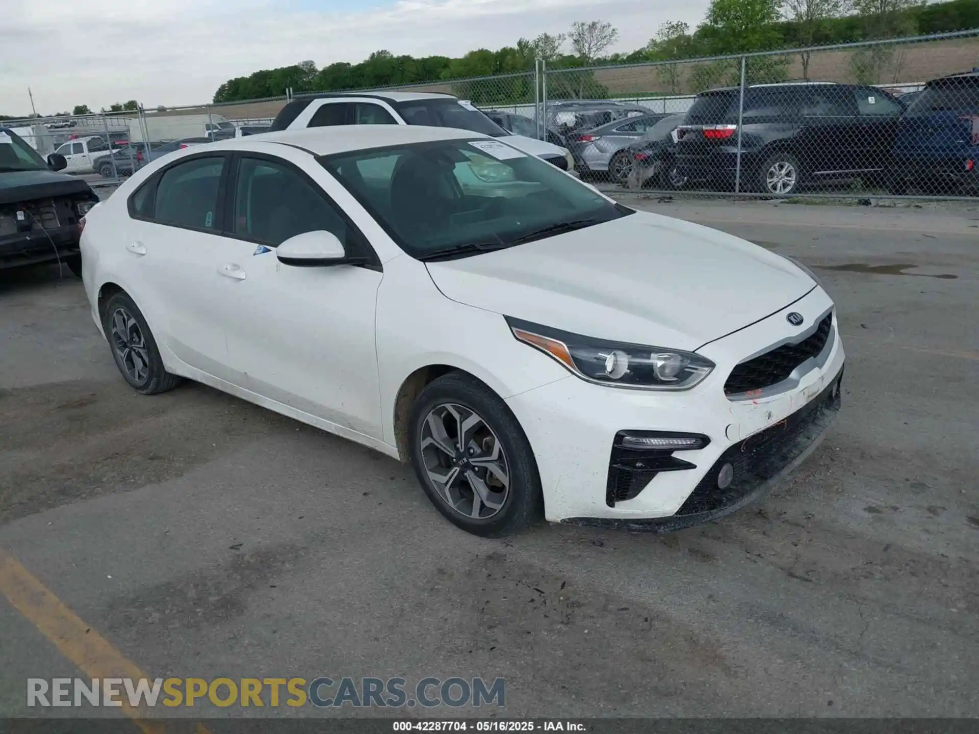 1 Photograph of a damaged car 3KPF24AD3LE234089 KIA FORTE 2020