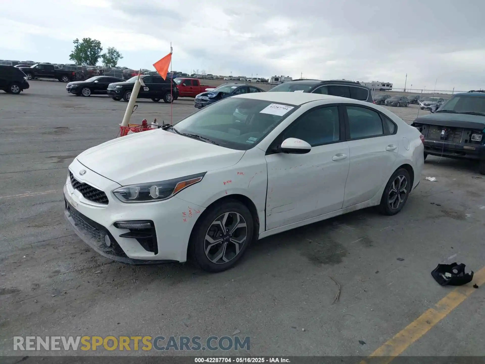 2 Photograph of a damaged car 3KPF24AD3LE234089 KIA FORTE 2020