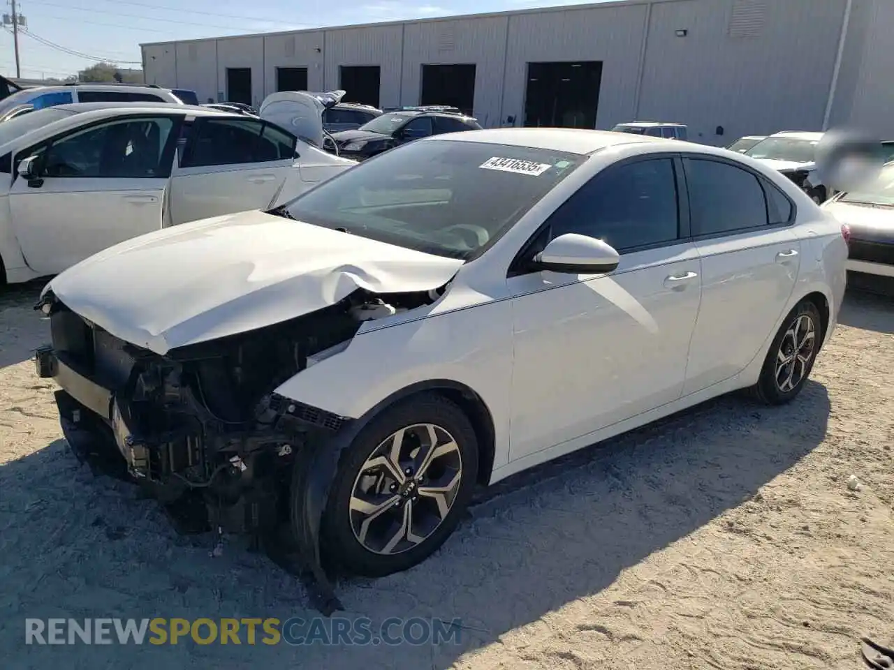 1 Photograph of a damaged car 3KPF24AD3LE243925 KIA FORTE 2020