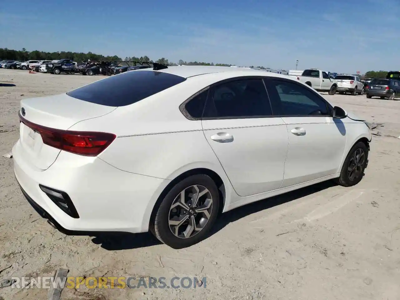 3 Photograph of a damaged car 3KPF24AD3LE243925 KIA FORTE 2020