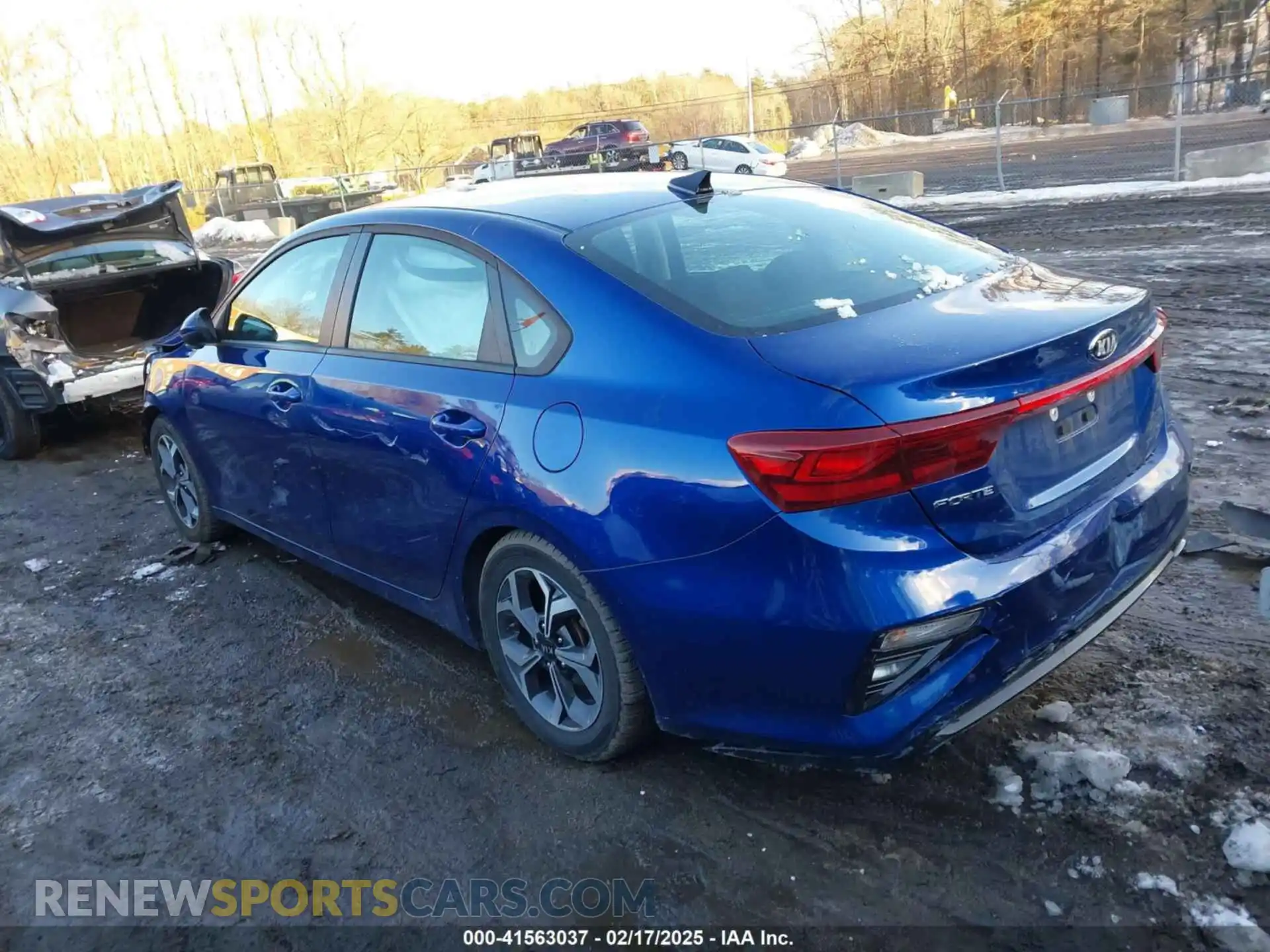 3 Photograph of a damaged car 3KPF24AD4LE174288 KIA FORTE 2020
