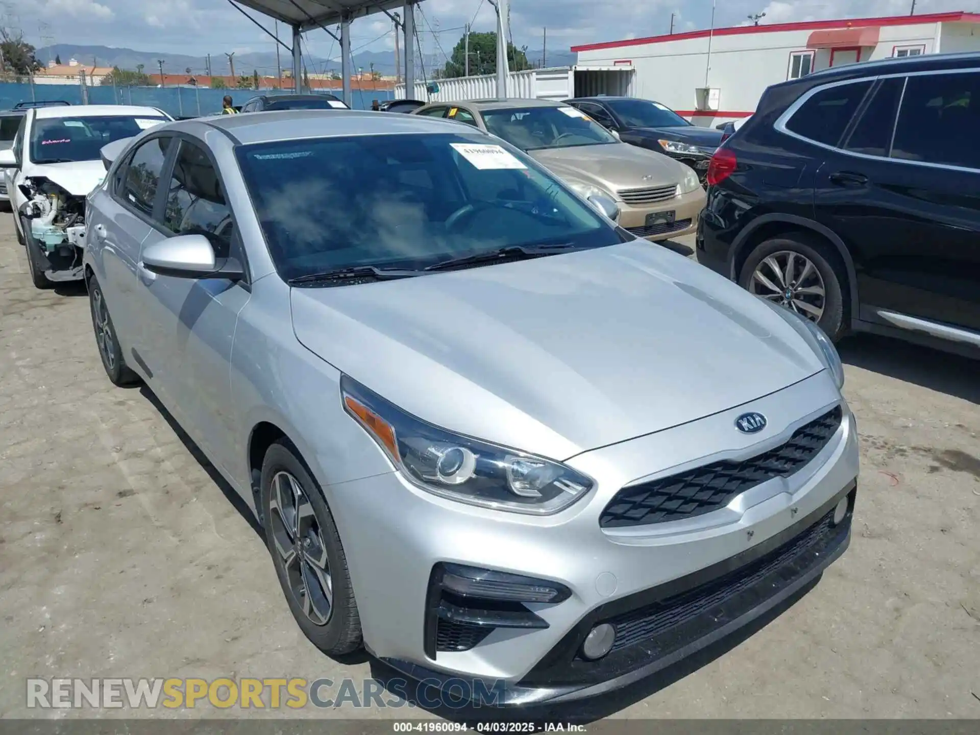 1 Photograph of a damaged car 3KPF24AD4LE183668 KIA FORTE 2020