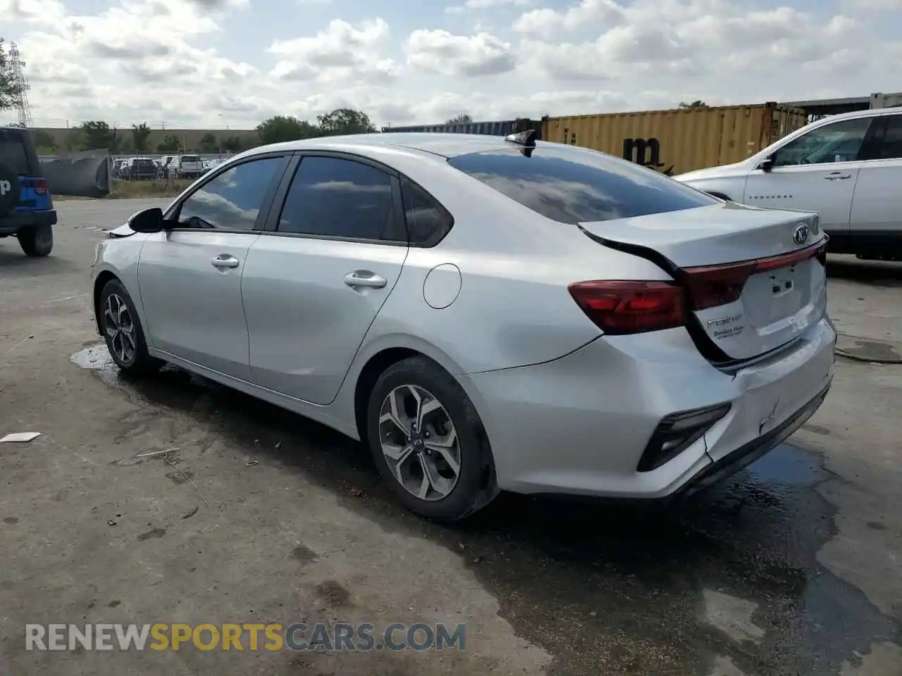 2 Фотография поврежденного автомобиля 3KPF24AD4LE221884 KIA FORTE 2020