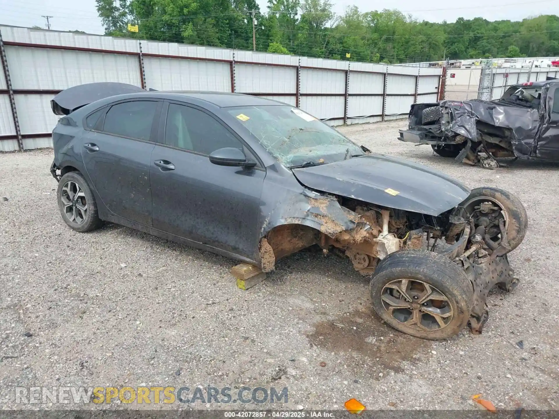 1 Photograph of a damaged car 3KPF24AD4LE223103 KIA FORTE 2020