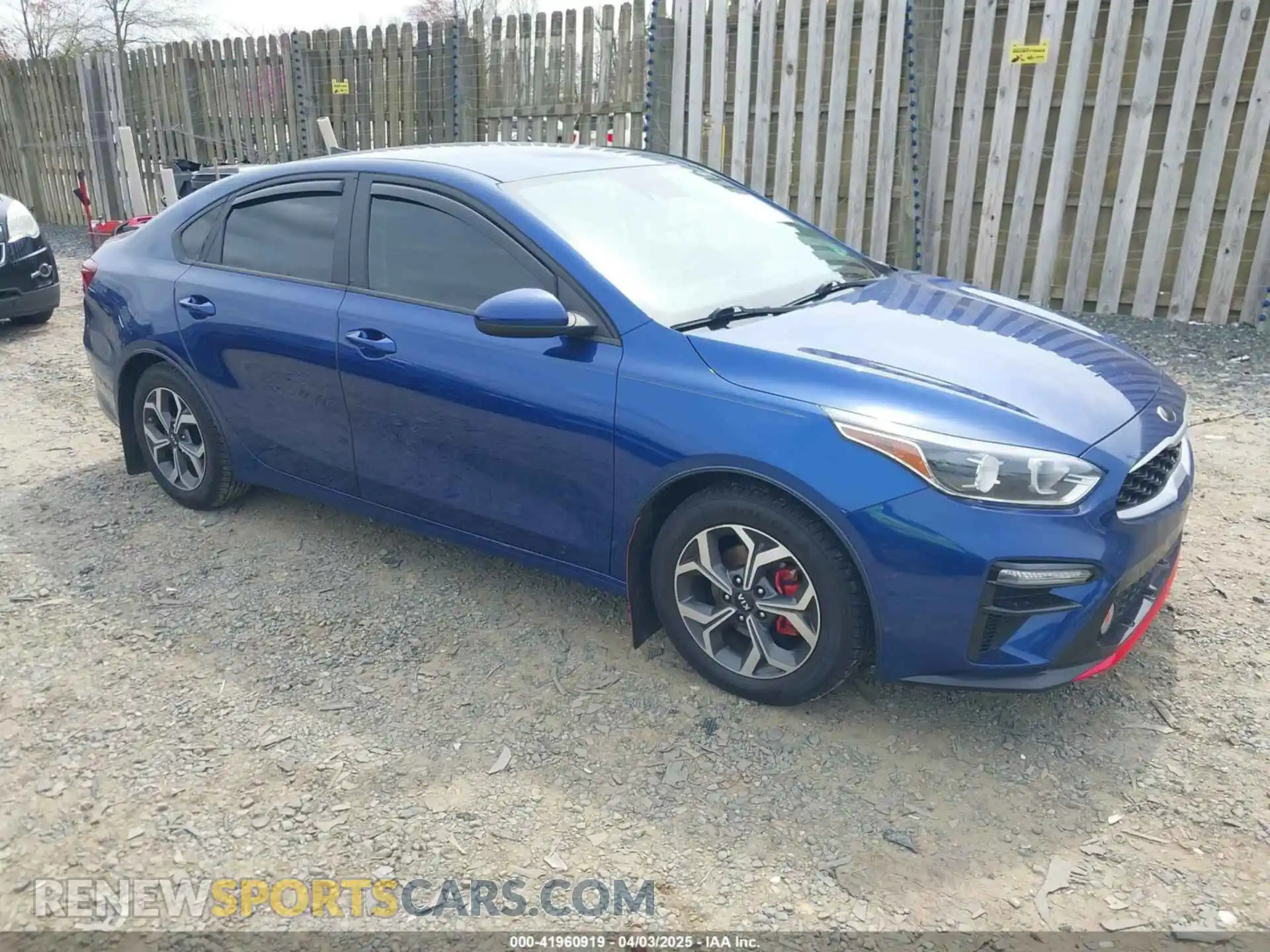 1 Photograph of a damaged car 3KPF24AD4LE245943 KIA FORTE 2020