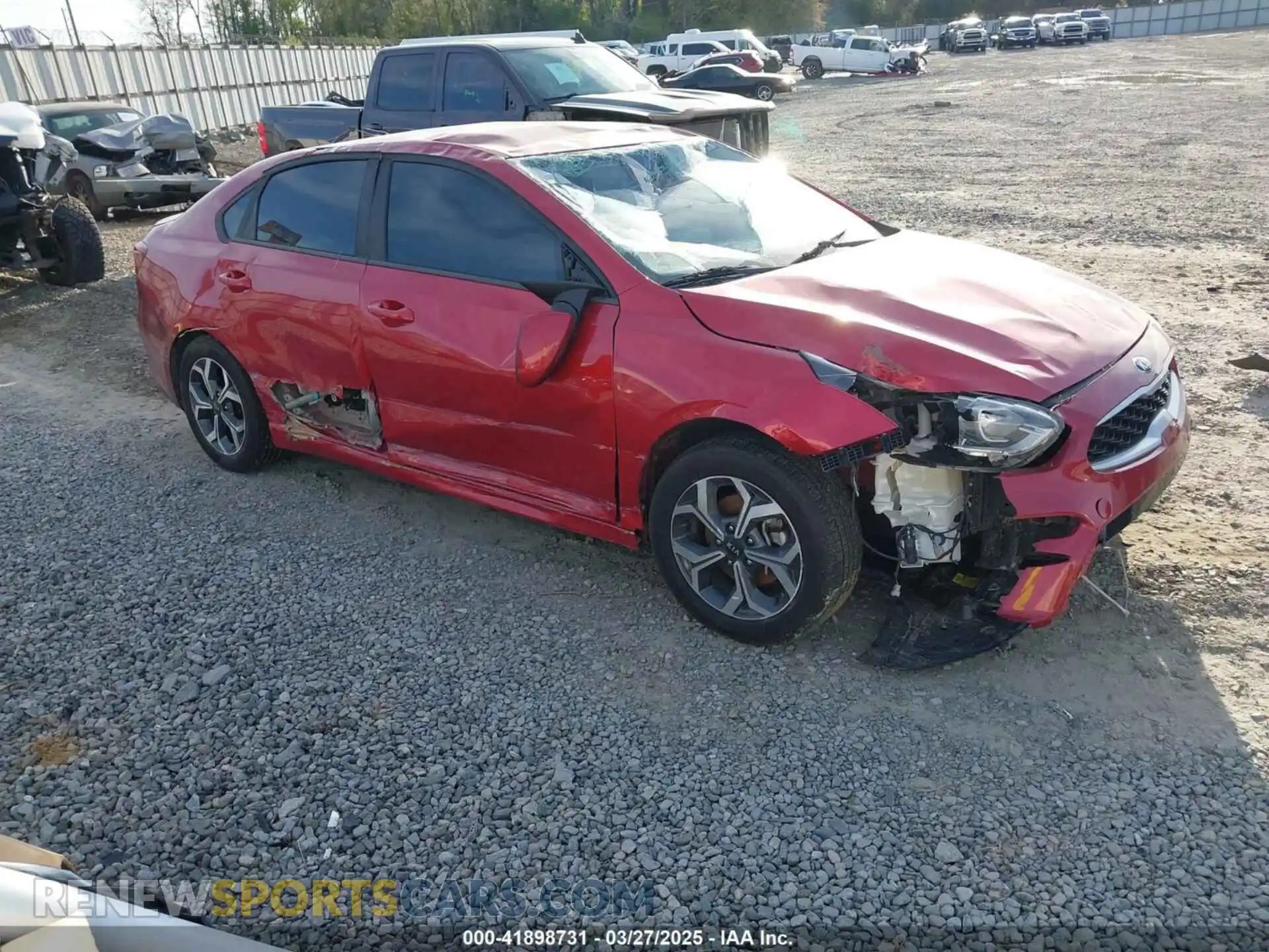 1 Photograph of a damaged car 3KPF24AD5LE143213 KIA FORTE 2020