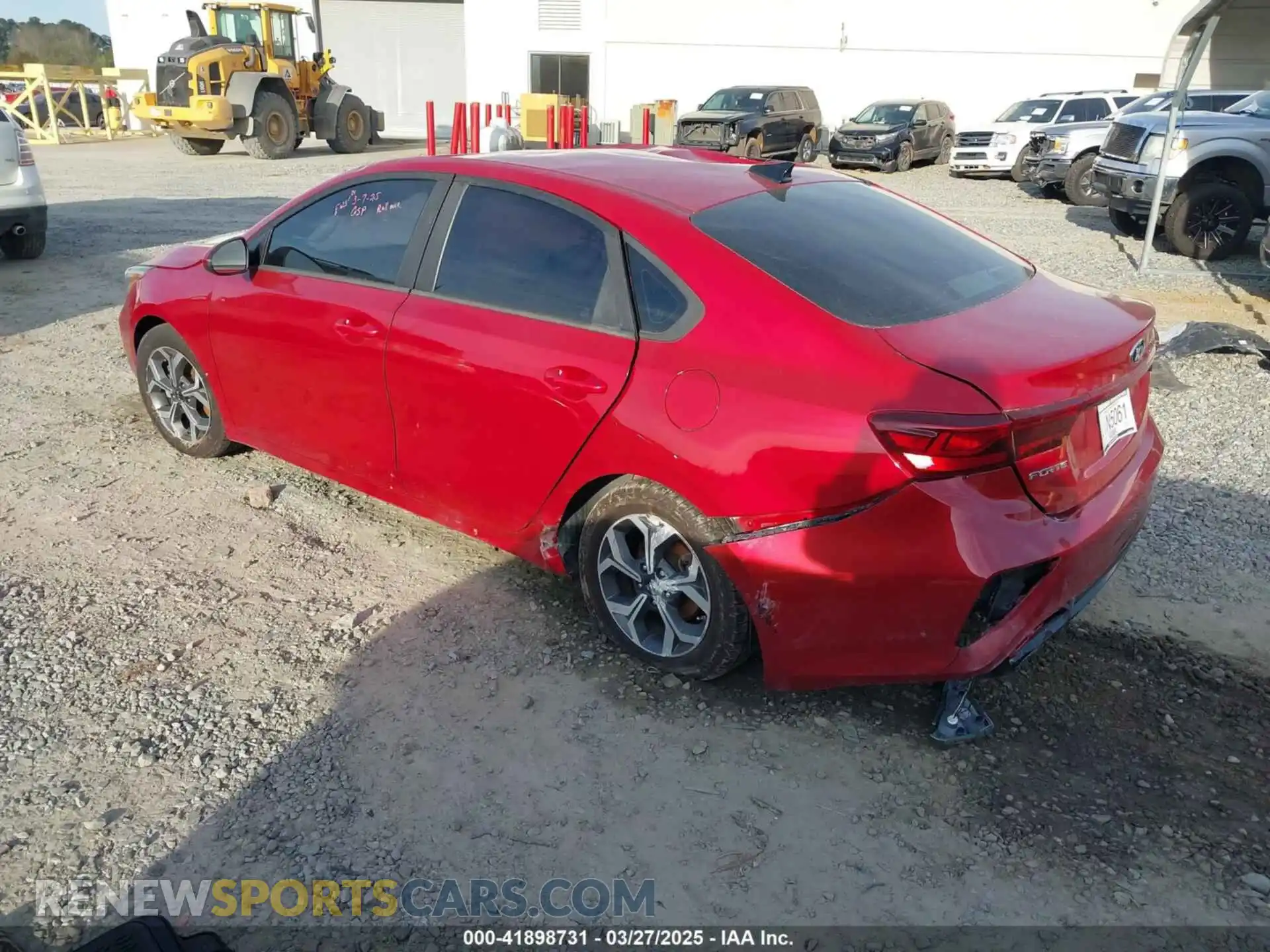 3 Photograph of a damaged car 3KPF24AD5LE143213 KIA FORTE 2020