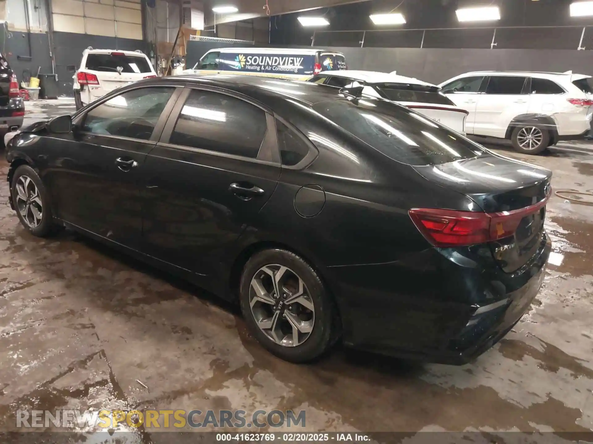 3 Photograph of a damaged car 3KPF24AD5LE194419 KIA FORTE 2020