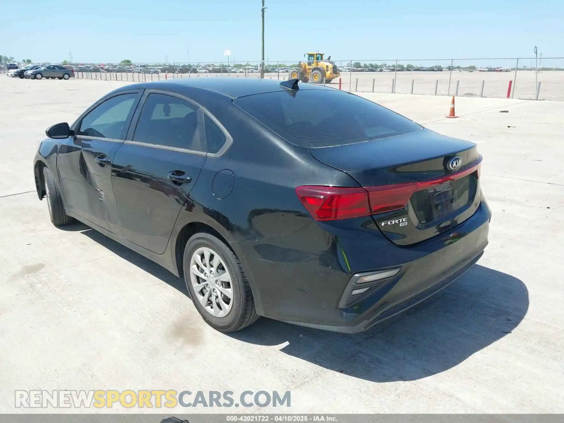 3 Фотография поврежденного автомобиля 3KPF24AD5LE258006 KIA FORTE 2020