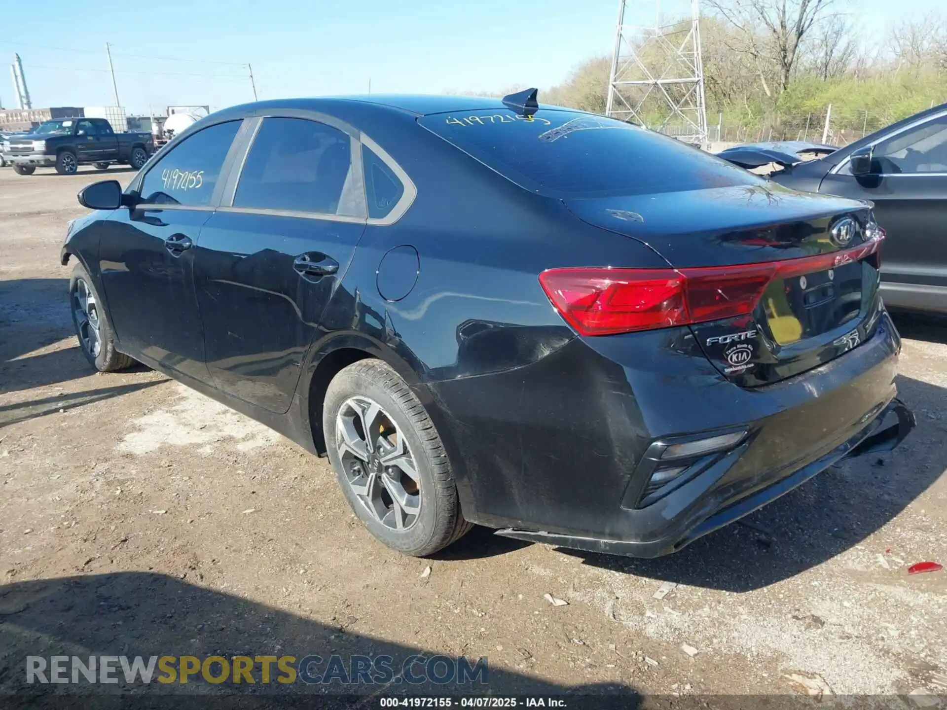 3 Photograph of a damaged car 3KPF24AD6LE147268 KIA FORTE 2020