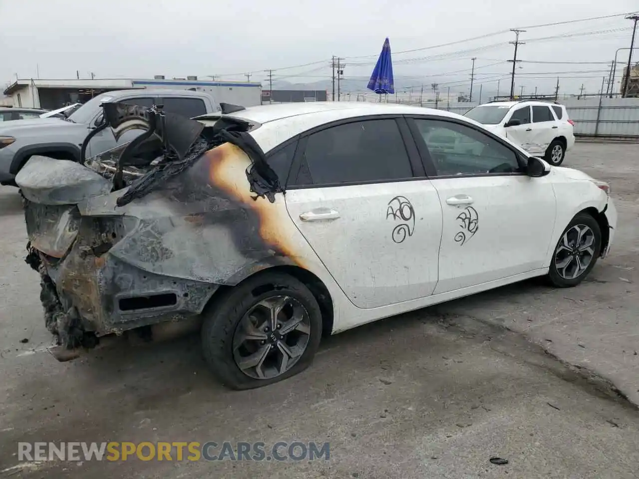 3 Photograph of a damaged car 3KPF24AD6LE150767 KIA FORTE 2020