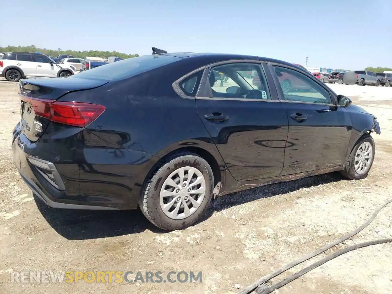 3 Фотография поврежденного автомобиля 3KPF24AD7LE224830 KIA FORTE 2020