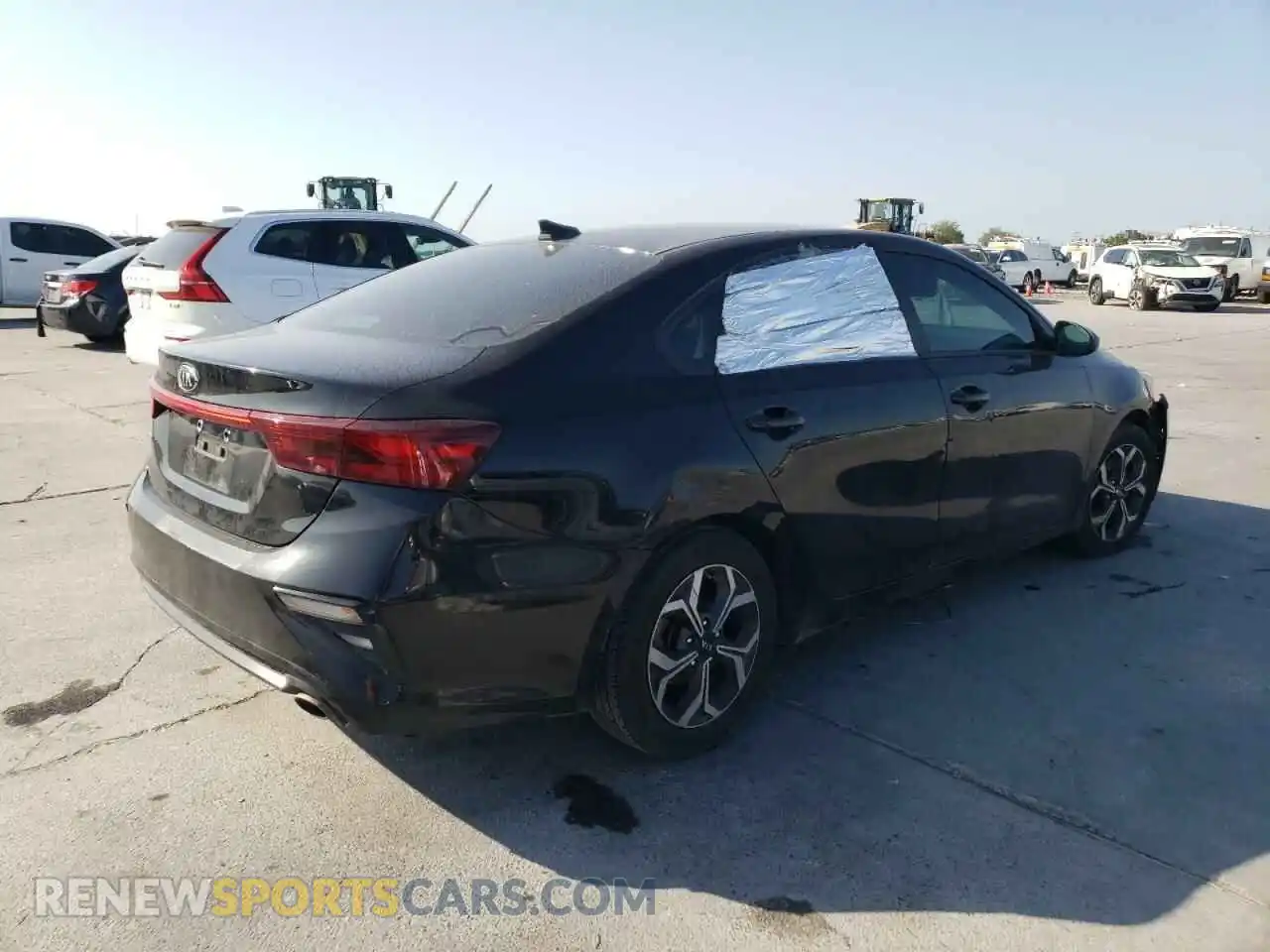 3 Photograph of a damaged car 3KPF24AD7LE237433 KIA FORTE 2020