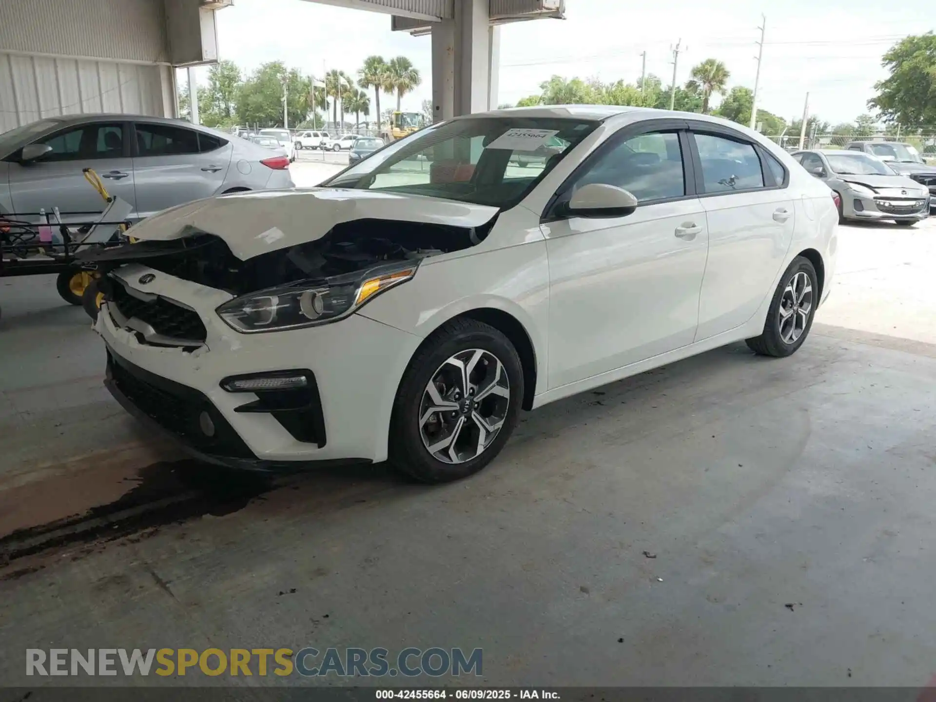 2 Photograph of a damaged car 3KPF24AD7LE245242 KIA FORTE 2020