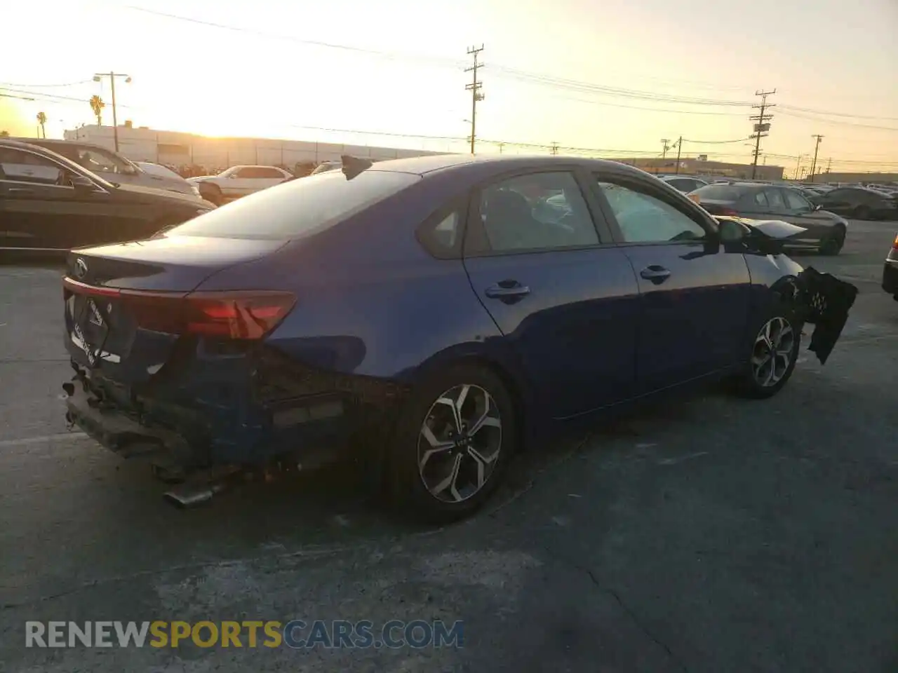 3 Photograph of a damaged car 3KPF24AD7LE254815 KIA FORTE 2020