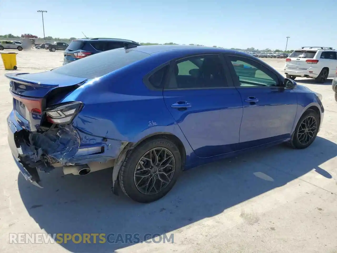 3 Фотография поврежденного автомобиля 3KPF24AD8LE140435 KIA FORTE 2020