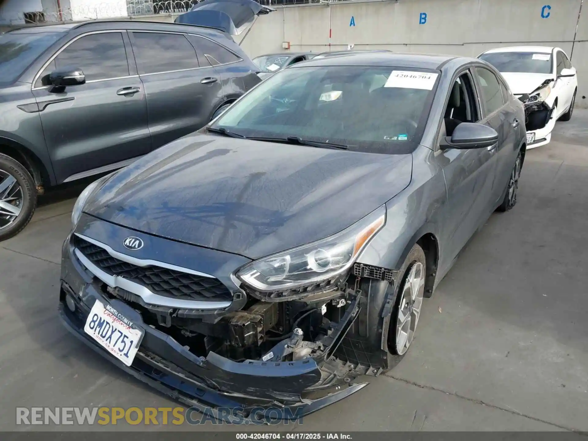 2 Photograph of a damaged car 3KPF24AD8LE170132 KIA FORTE 2020