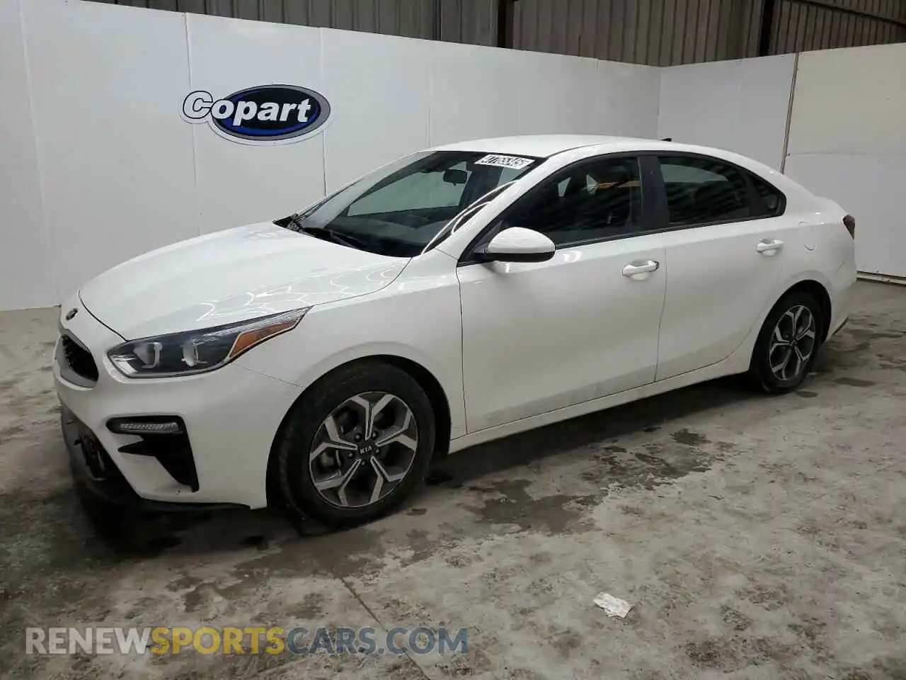 1 Photograph of a damaged car 3KPF24AD8LE197332 KIA FORTE 2020