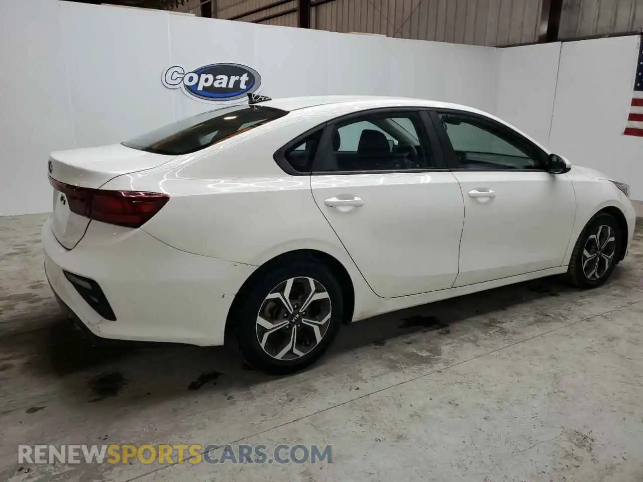 3 Photograph of a damaged car 3KPF24AD8LE197332 KIA FORTE 2020