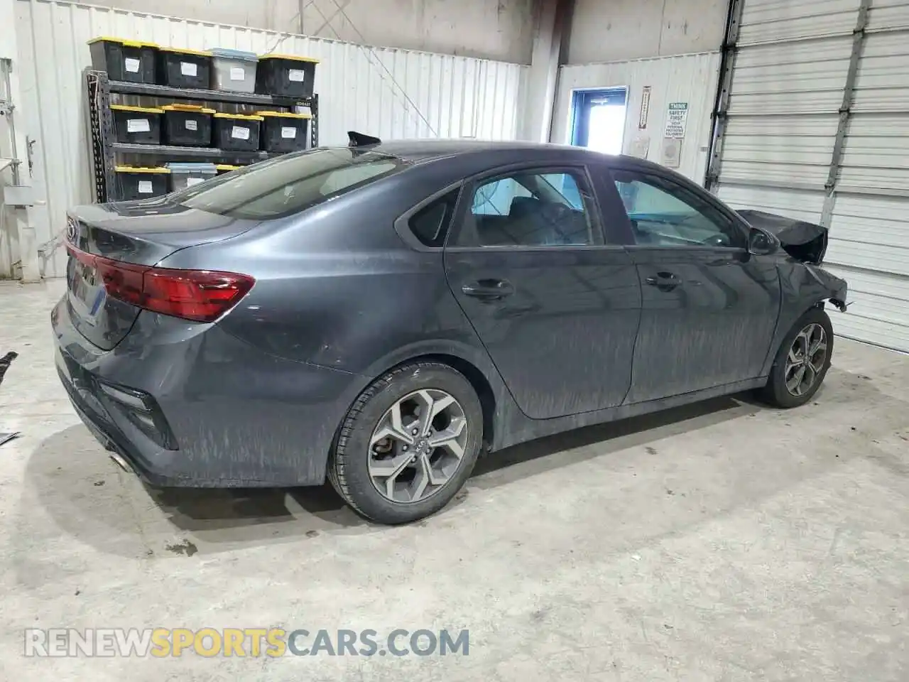 3 Photograph of a damaged car 3KPF24AD8LE239207 KIA FORTE 2020